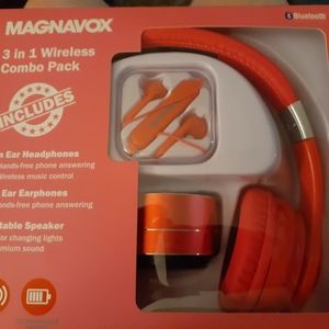 3 in 1 wireless combo pack, never used, brand new.